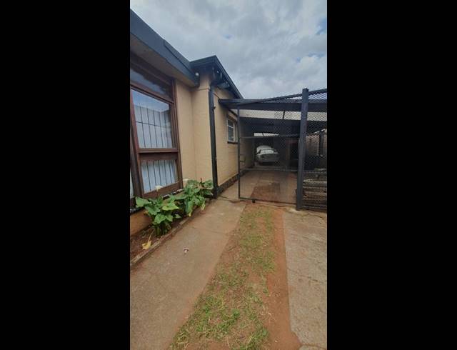 3 BEDROOM HOUSE FOR SALE IN MALVERN
